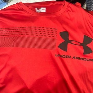 Under Armour sweat wicking tshirt, red, size 2XL